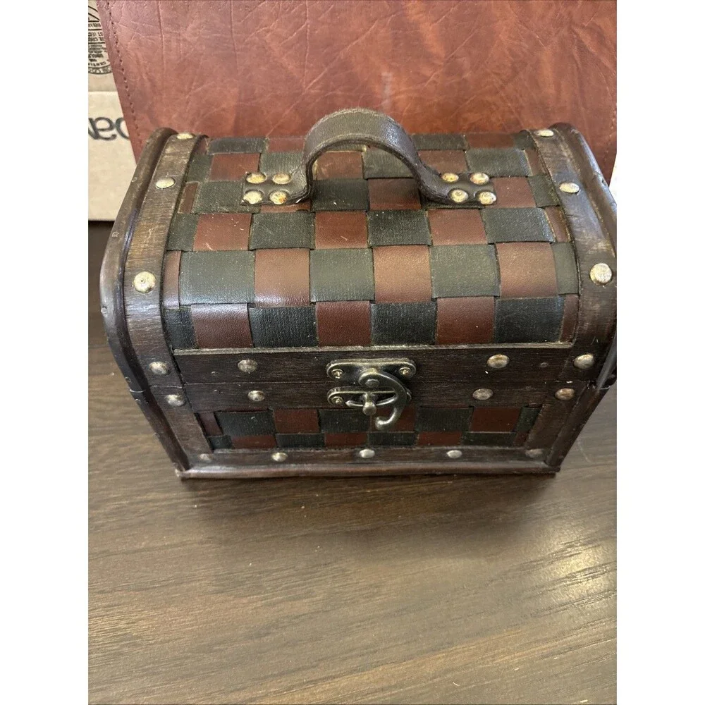 Unbranded vintage style